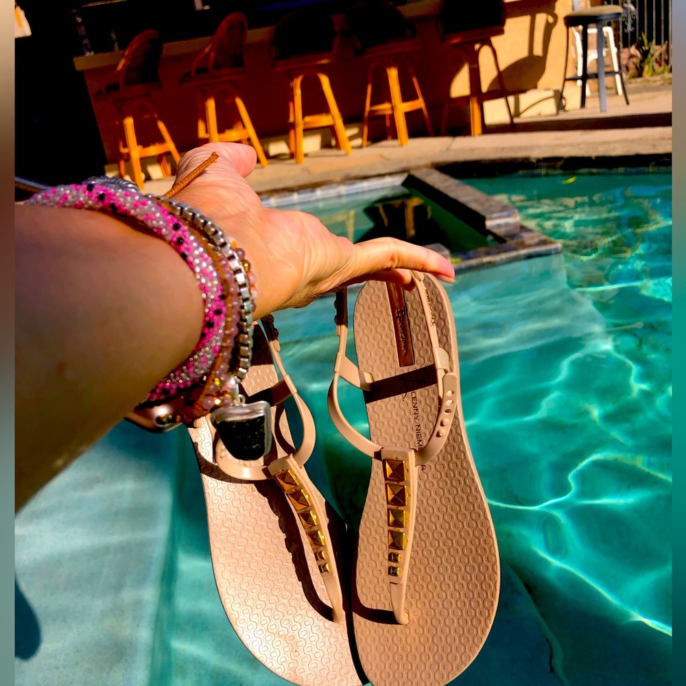 Ipanema  golden stud beach/ pool sandle size 5